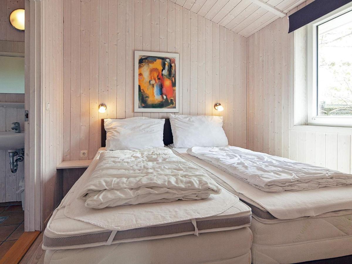 4 Person Holiday Home In Groemitz Exterior photo